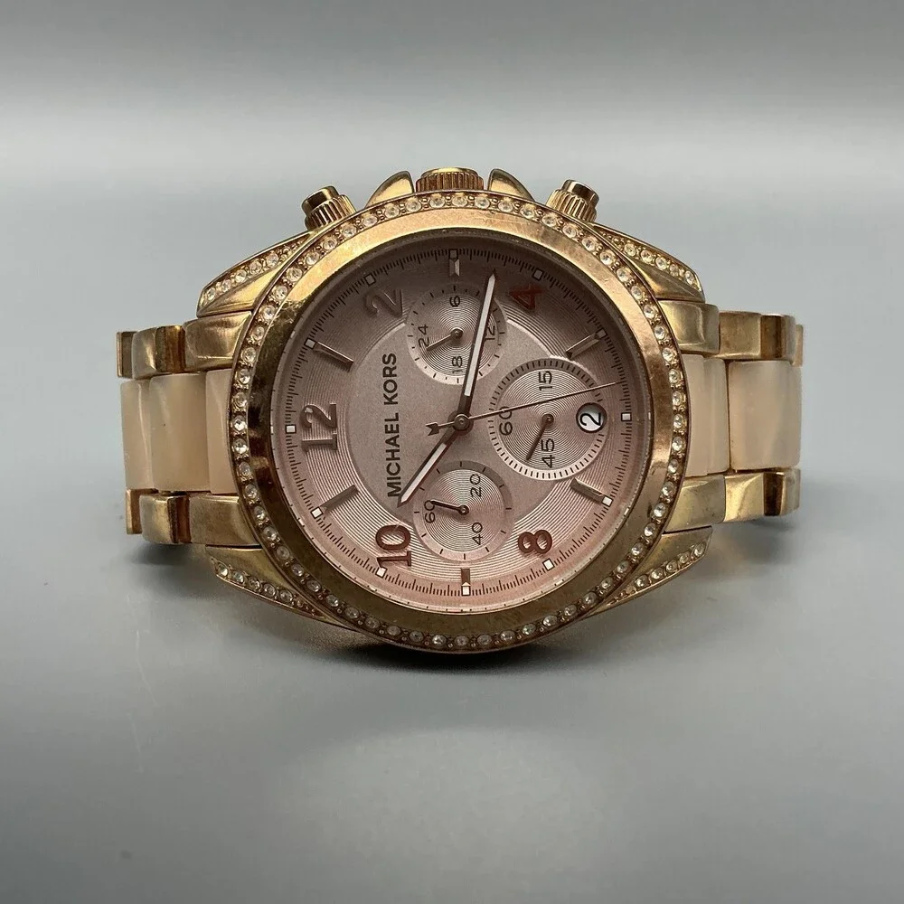 Michael Kors MK-5943 Womens Watch 39mm Gold Tone Chronograph New Battery 5.75